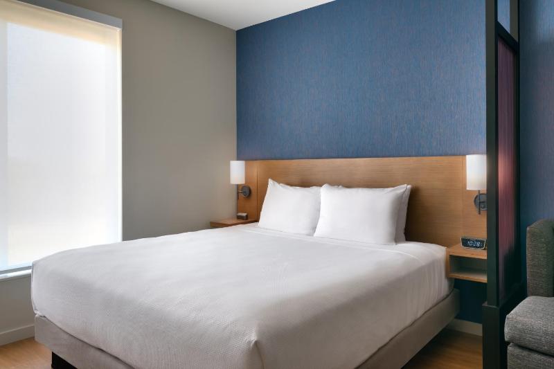 Hyatt Place Fayetteville/Springdale - image 2