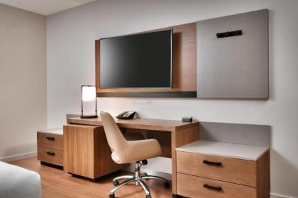Hyatt Place Fayetteville/Springdale - image 4