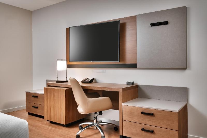 Hyatt Place Fayetteville/Springdale - image 4
