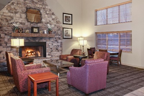 AmericInn by Wyndham Douglas/Saugatuck - image 45