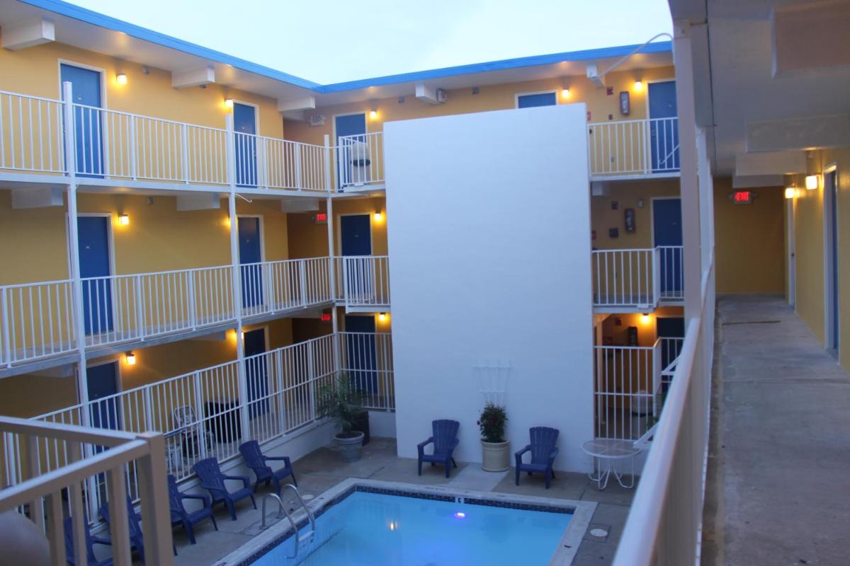Seaside Inn & Suites - image 3