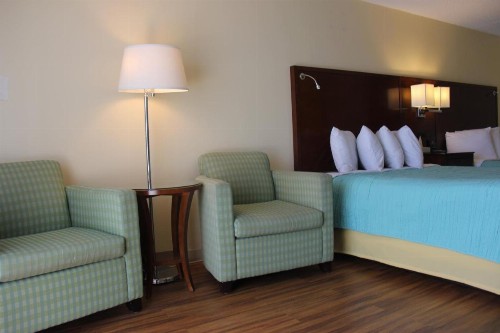 Seaside Inn & Suites - image 33