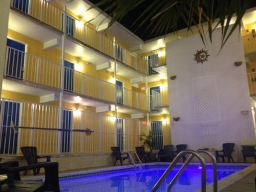 Seaside Inn & Suites - image 4
