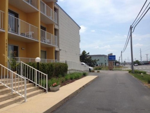 Seaside Inn & Suites - image 49