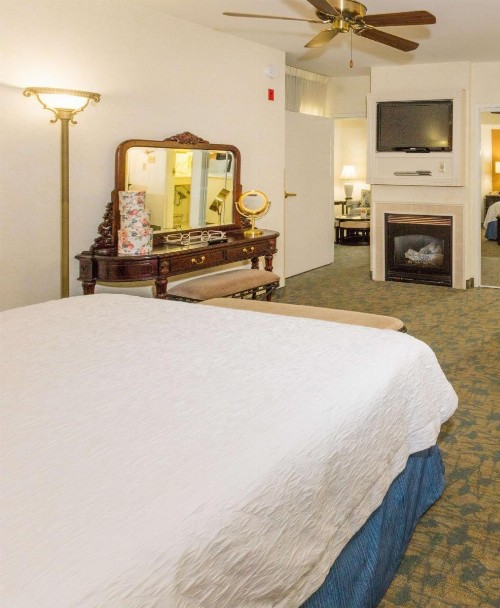 Hampton Inn & Suites Amelia Island - image 12