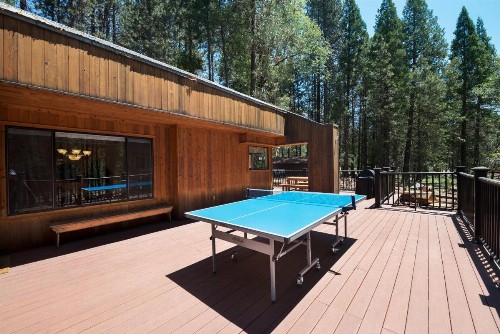 Bruin's Den - image 14