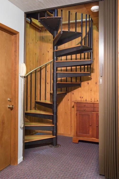22B Bradleys Cabin - image 6