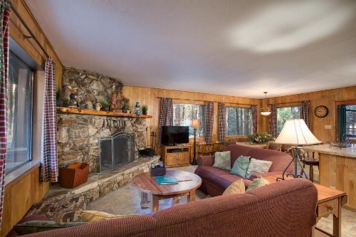 4 Pine Creek Cabin - image 10
