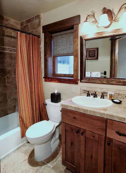 9 Boot's Haven - image 8