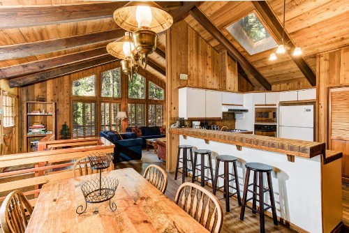 17B Tylers Timber Lodge - image 9