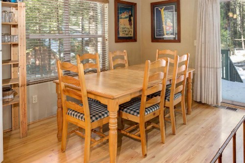 7S Wawona Chalet - image 12
