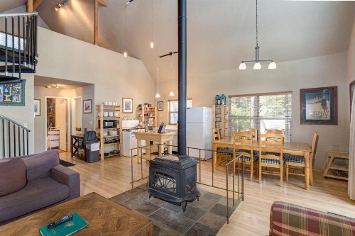 7S Wawona Chalet - image 8