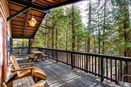 18B Hiltbrand Hangout - image 6