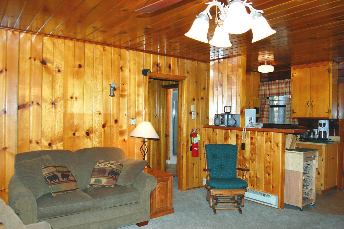 35 Cubbys Den - image 7