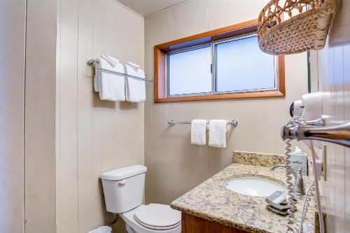 64 River Lodge - image 8