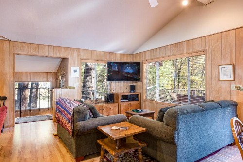 64 River Lodge - image 9