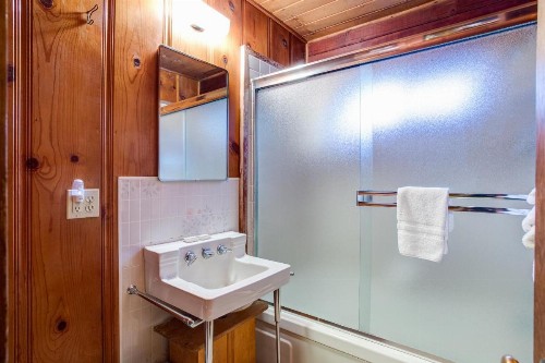 53 Creekside Cabin - image 7