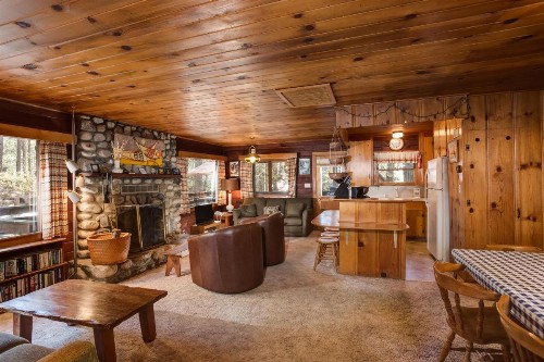 53 Creekside Cabin - image 9