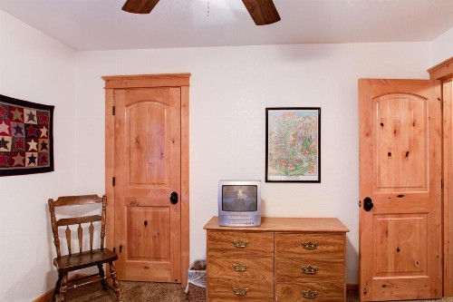 2N Big Pine Lodge - image 8