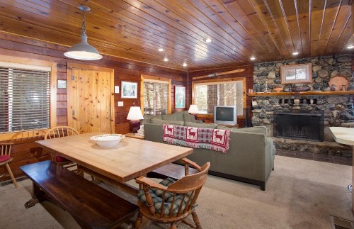 70 Simmons Den - image 12