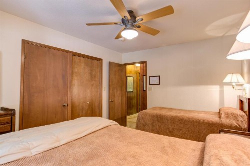40 Coyles Cabin - image 6