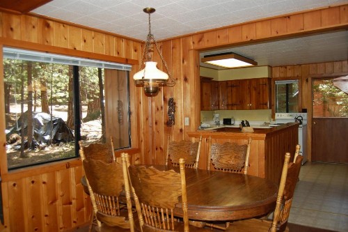 9S Pine Cabin - image 10
