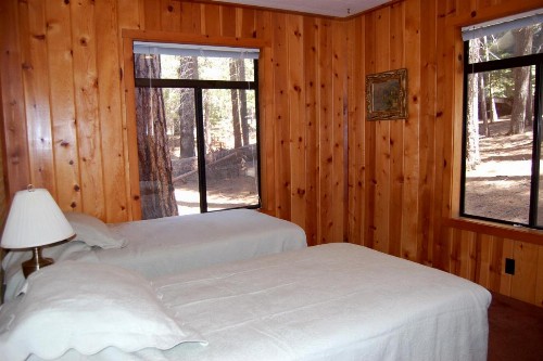 9S Pine Cabin - image 12