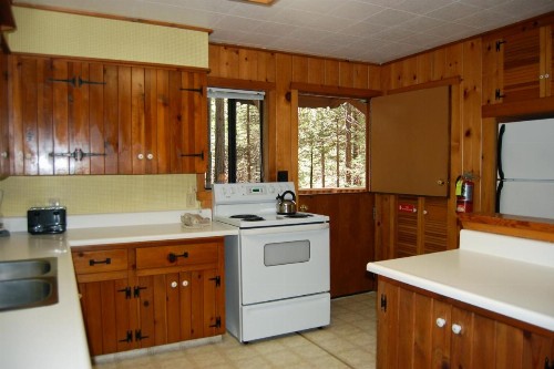 9S Pine Cabin - image 9