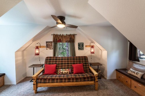 Friends Lodge - 3BR/3BA Holiday Home - image 16