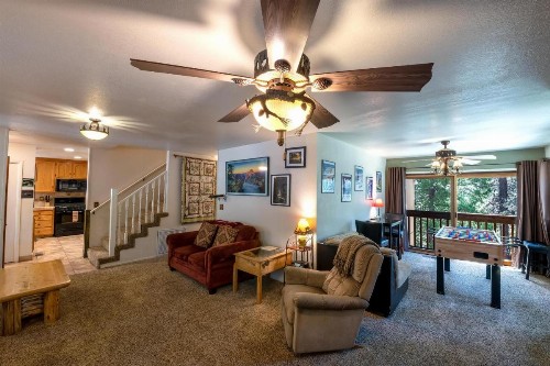 Friends Lodge - 3BR/3BA Holiday Home - image 19