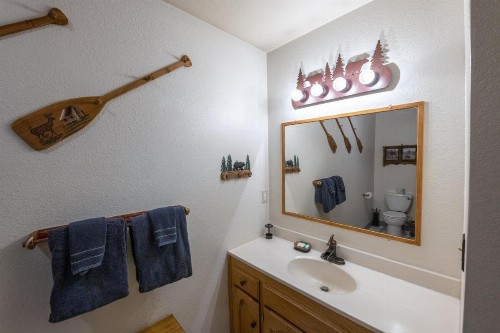 Friends Lodge - 3BR/3BA Holiday Home - image 24