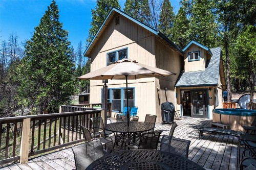 Friends Lodge - 3BR/3BA Holiday Home - image 31