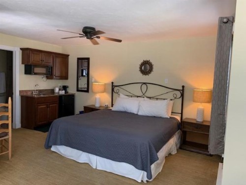 Cedar Court Inn - image 18