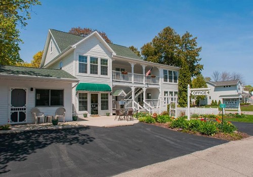 Cedar Court Inn - image 32