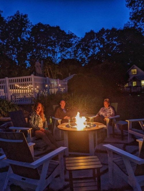 Cedar Court Inn - image 33