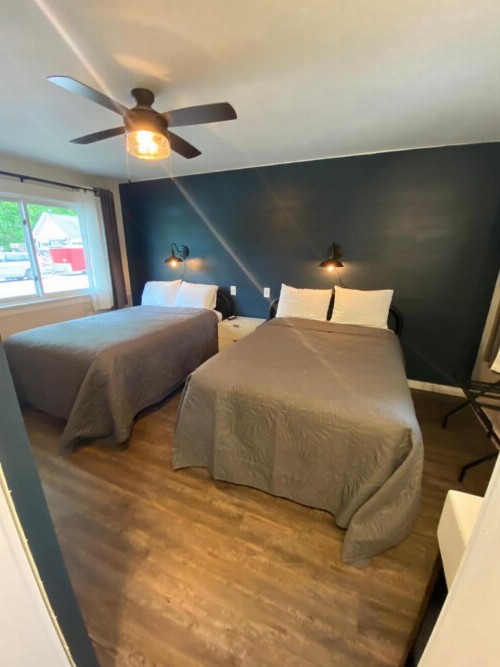 Cedar Court Inn - image 5