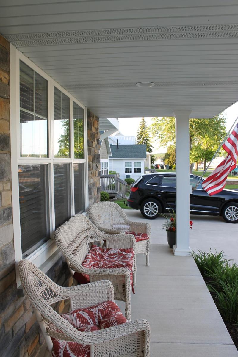 Cedar Court Inn - image 6