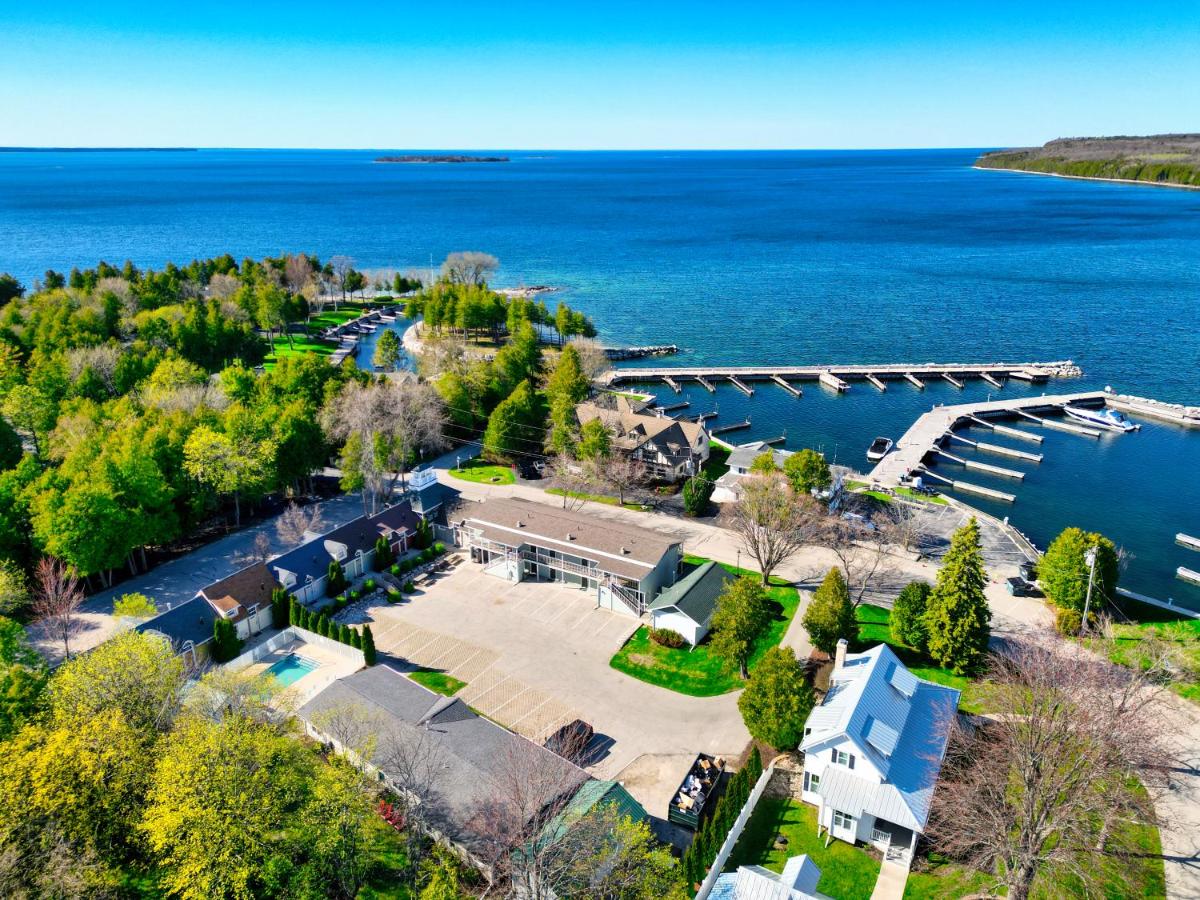 Fish Creek Inn - main image