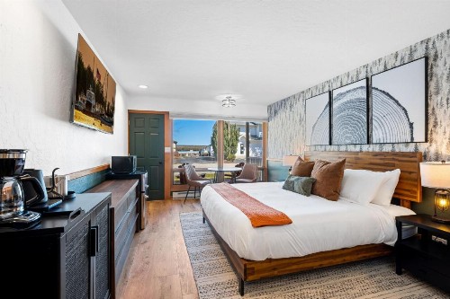 Fish Creek Inn - image 16