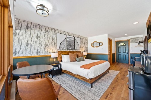 Fish Creek Inn - image 26