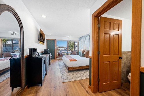 Fish Creek Inn - image 29