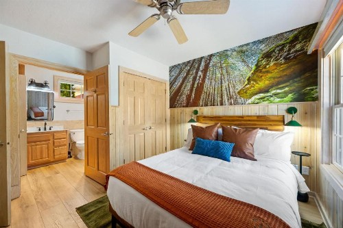 Fish Creek Inn - image 4