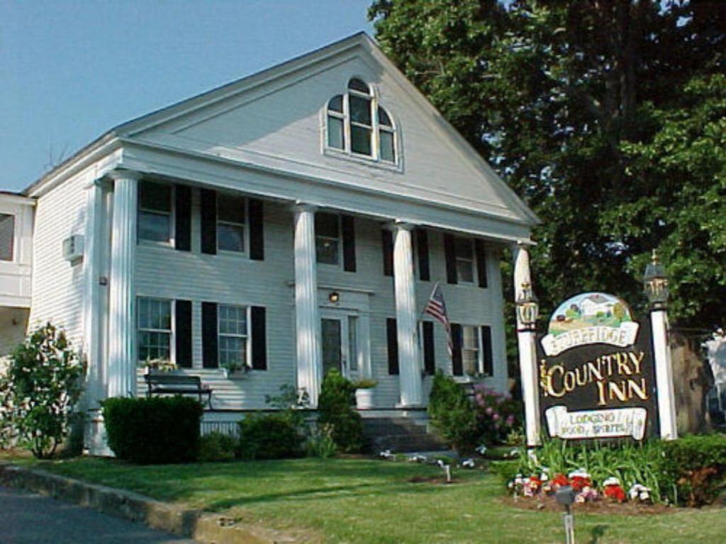 Sturbridge Country Inn - image 2