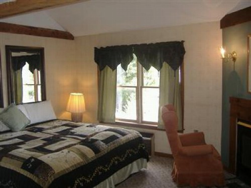 Sturbridge Country Inn - image 26