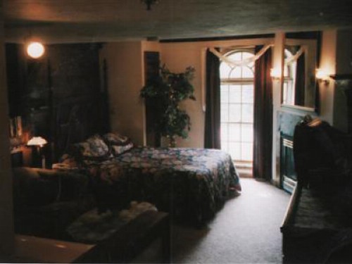 Sturbridge Country Inn - image 31