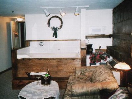 Sturbridge Country Inn - image 32