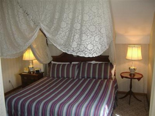 Sturbridge Country Inn - image 45