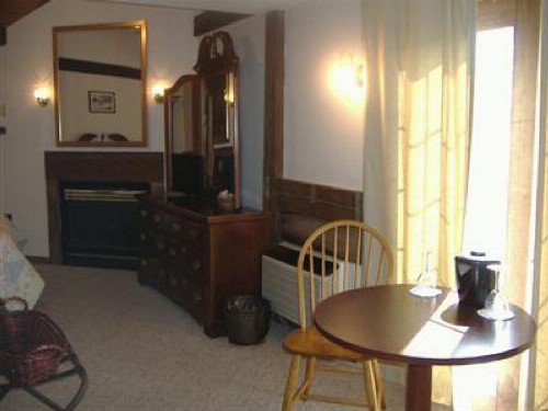 Sturbridge Country Inn - image 49