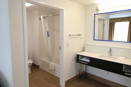 Hampton Inn & Suites Palm Coast - image 38