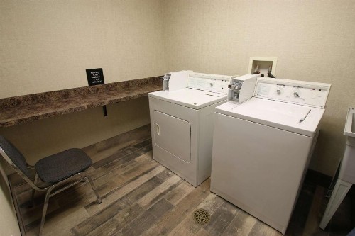 Hampton Inn & Suites Palm Coast - image 42